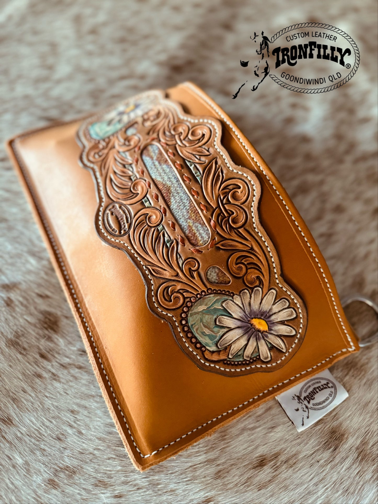 Dash organiser- Floral carved