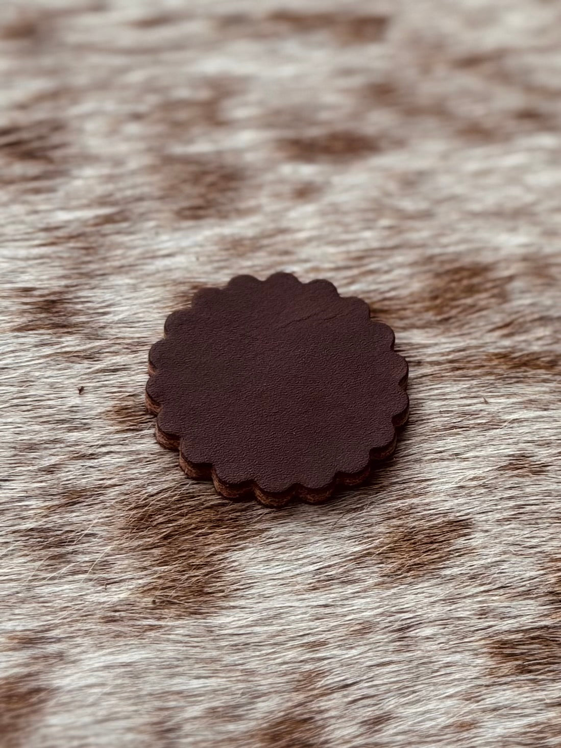 Brown Hermann Oak Leather Conchos (Rosettes) 6 pack