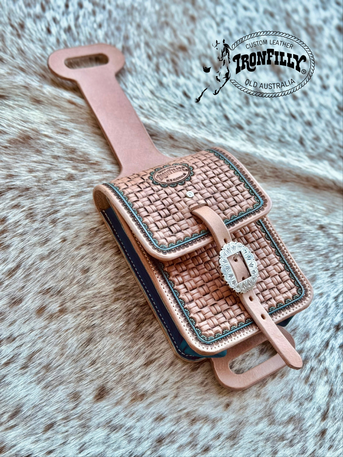 The Sidekick- Rear Cinch Pouch- turquoise/stamped